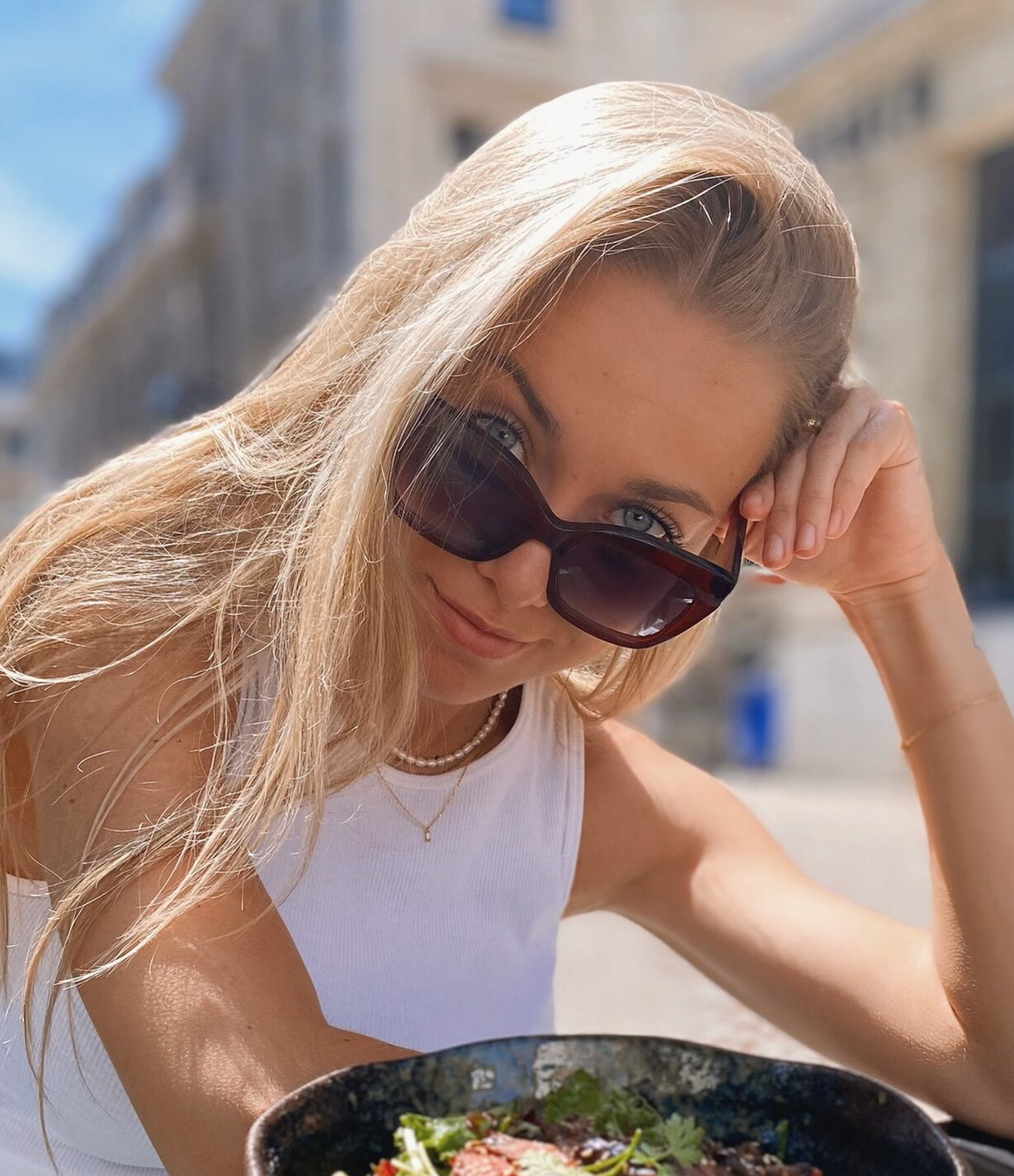 5 zonnebrillen die je nu moet hebben• Frames and Faces Deinze