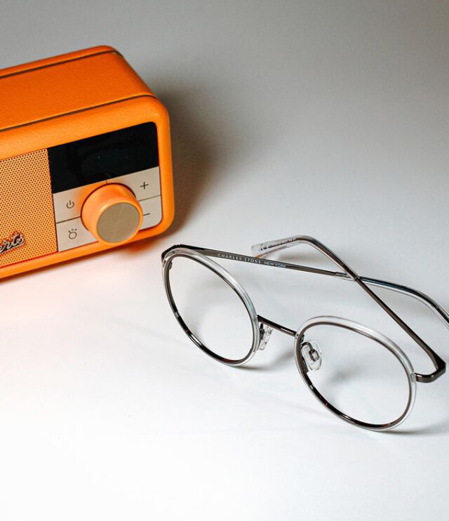 Fresh frame: Charles Stone NY • Frames and Faces • Deinze